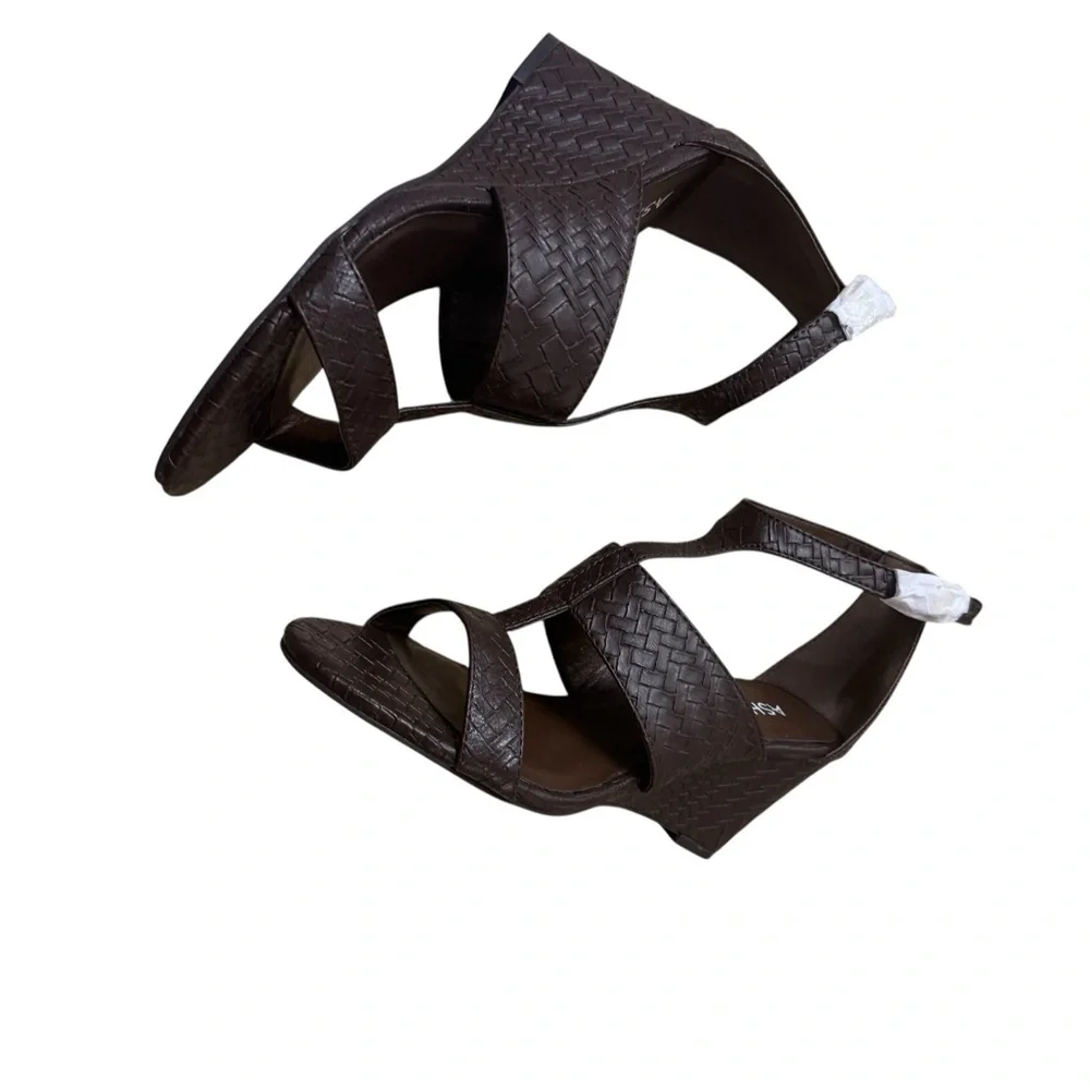 Ashro | Sandee Wedge Brown New With Tags NWT